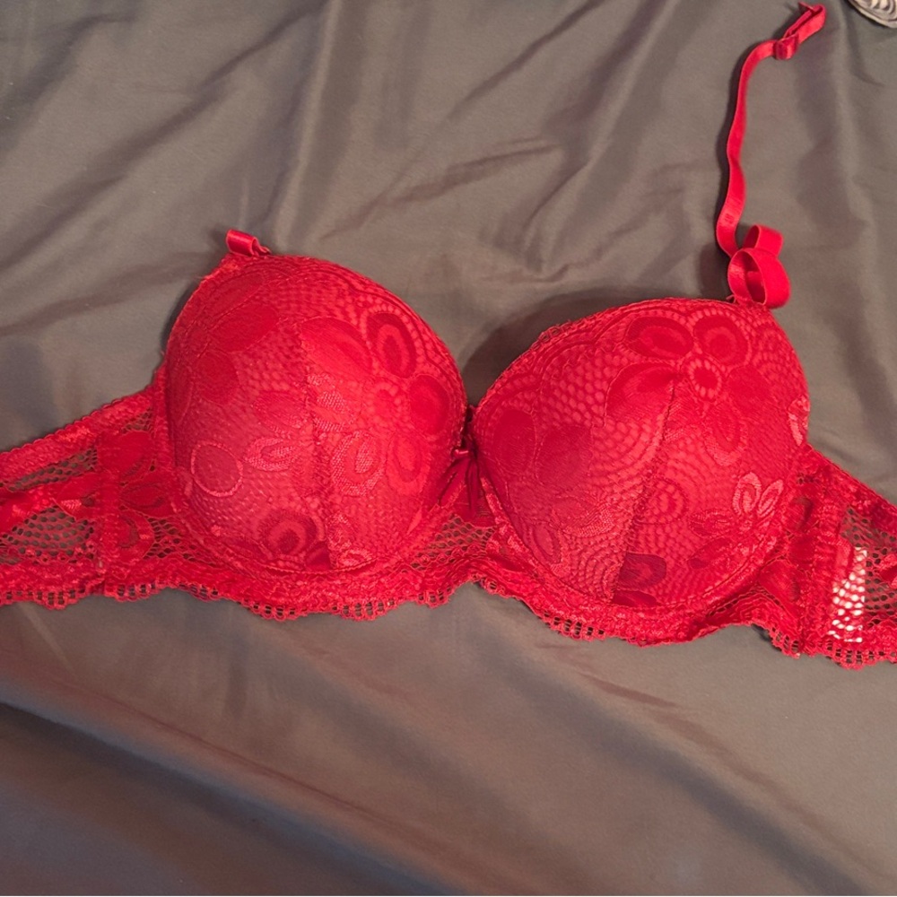 Elegant Red Lace Bra